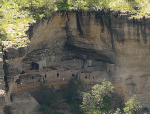 The awesome cliff dwelling; 40 Casas